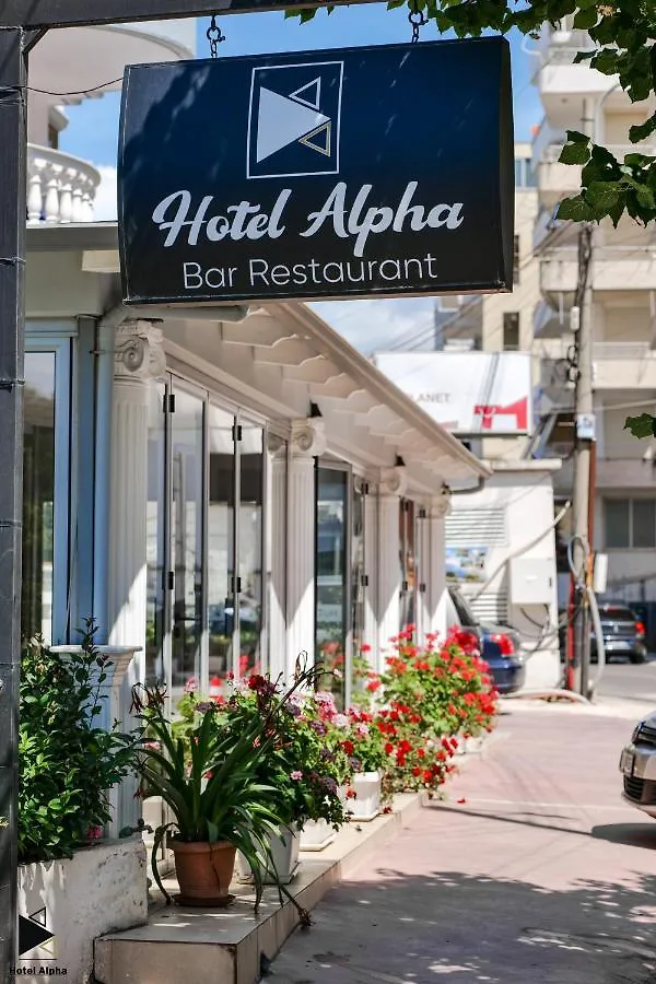 Hotel Alpha Sarandë 3*,  アルバニア