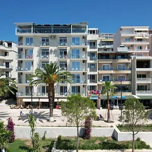 Hotel Republika, Sarande