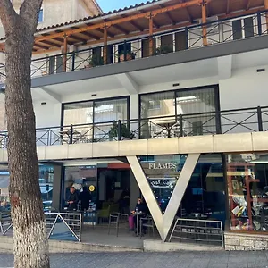 Hotel Lili, Sarandë