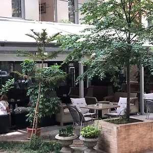 hotel-piemonte.hotels-in-tirana.com/