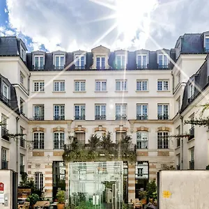 Kube 4*, Parigi Francia